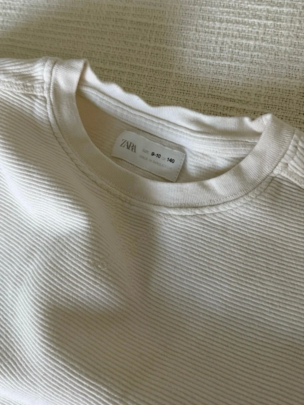 Zara White Long Sleeve Ribbed Crewneck Top
